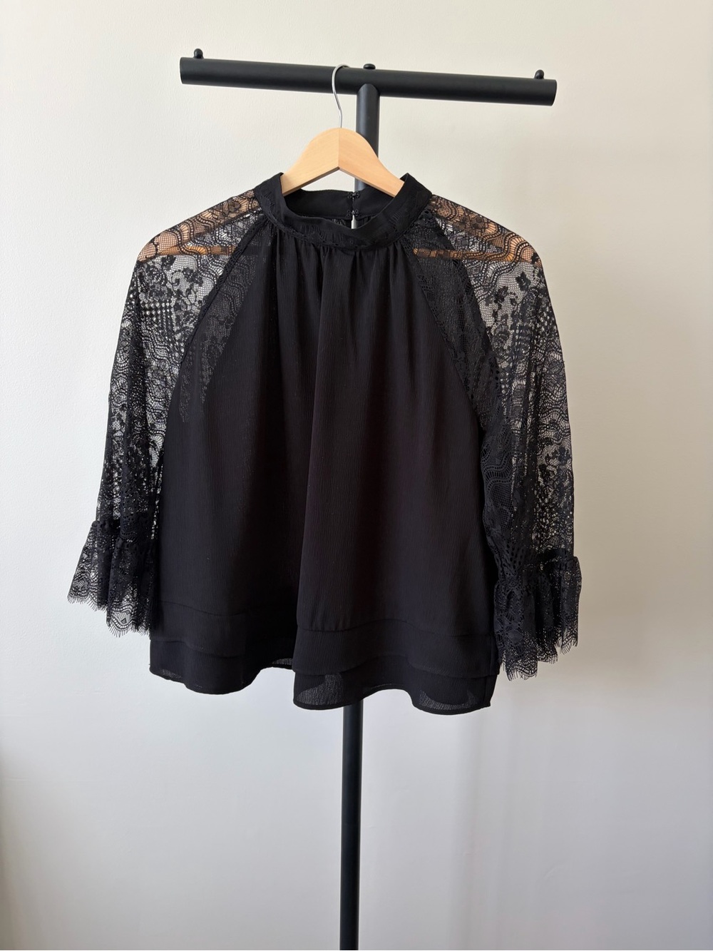 Who What Wear Black Lace-Sleeve High Neck Blouse